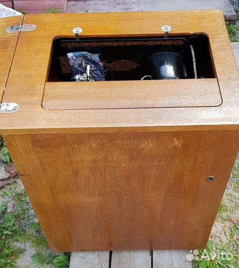 Швейная машинка 