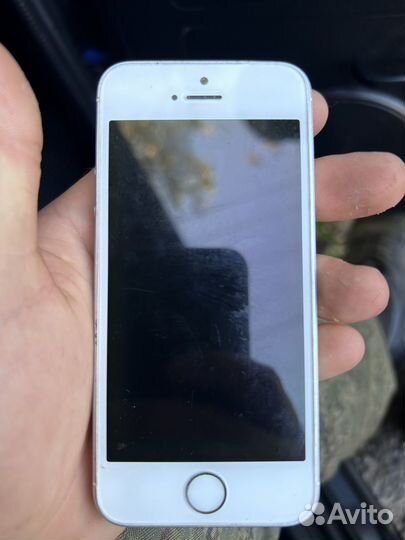 Телефон iPhone se