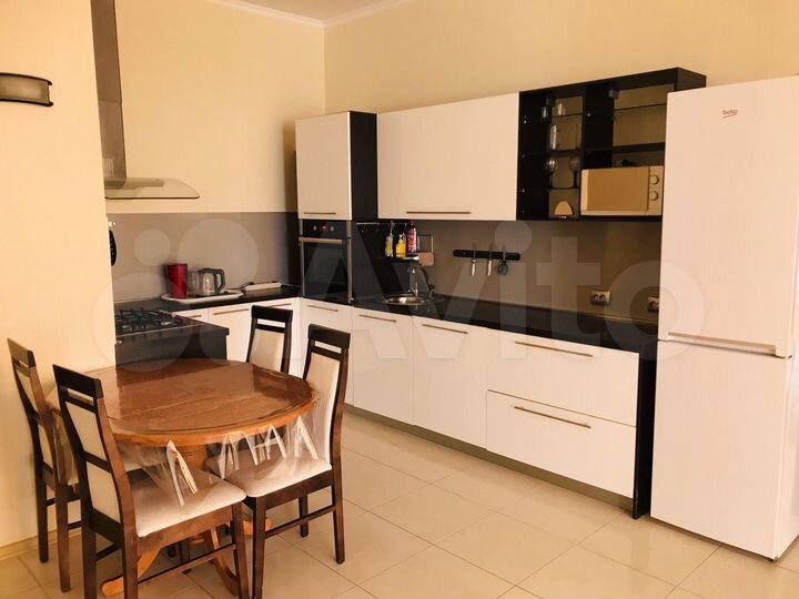 2-к. квартира, 74 м², 9/12 эт.