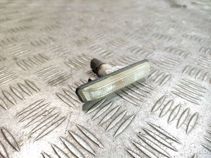 Повторитель в крыло правый Bmw X5 e53 2000-2007