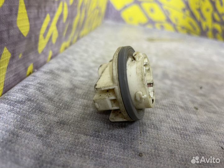 Патрон указателя поворота в фару Лачетти