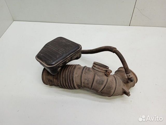 Патрубок воздушного фильтра Mitsubishi Galant 9 DJ