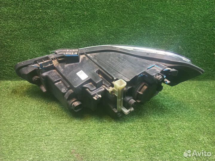 Фара правая Genesis G70