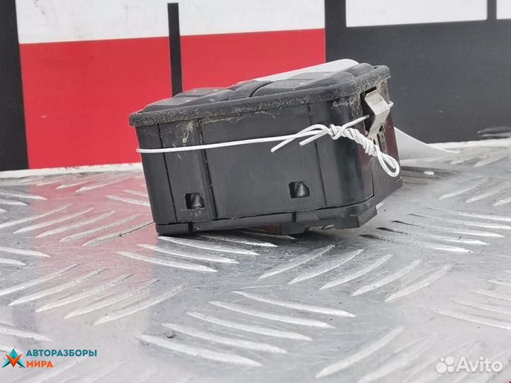 Блок управления стеклоподъемниками Opel Zafira (A)