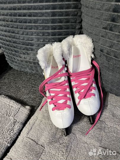 Коньки фигурные