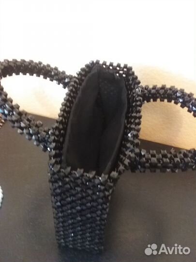 Сумочка из бусин. Чёрная, средняя