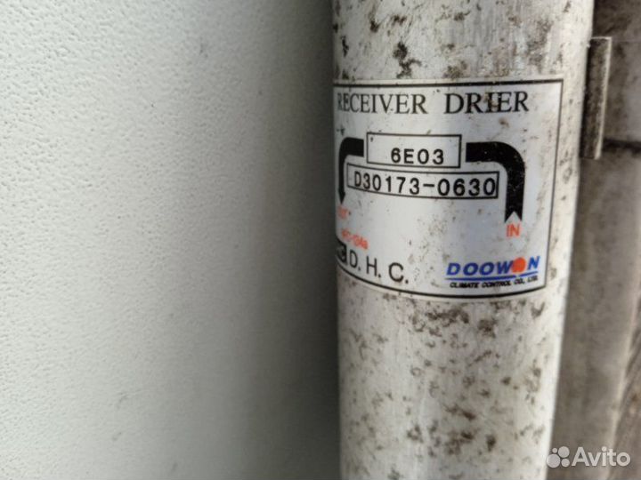 Радиатор кондиционера Kia Sportage 2 JE 2.0 2007