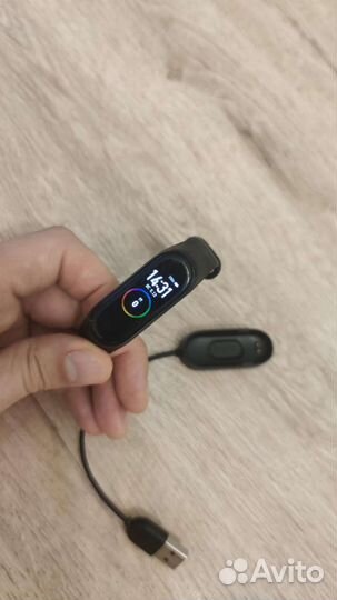 Часы xiaomi mi band 4