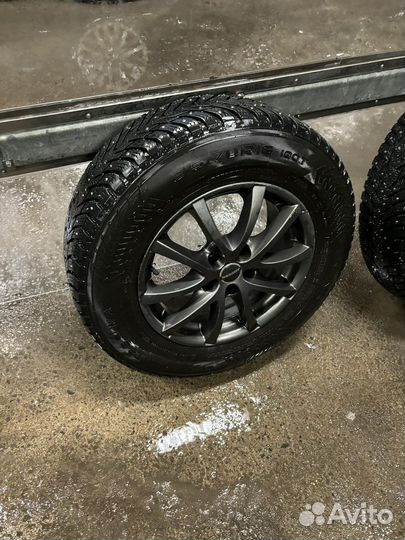 Зимние колеса r16 215/70/16 Nokian, диски Borbet