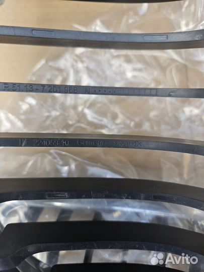 Решетка радиатора бмв Е90