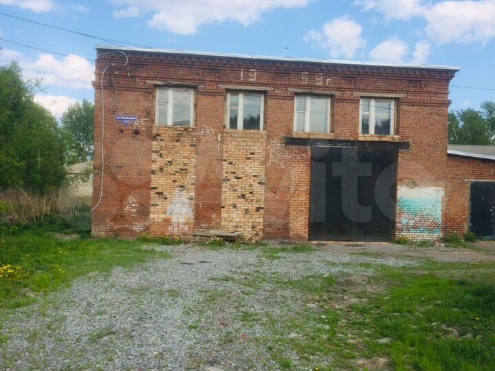 Гараж, > 30 м²