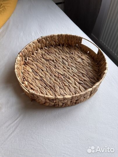 Плетеный декоративный поднос