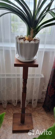 Подставка под цветы