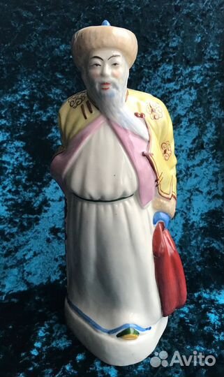 Дед Мороз. Старая Монголия. Фарфоровая статуэтка