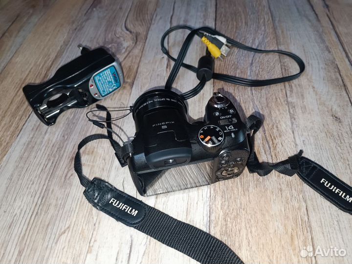 Фотоаппарат fujifilm finepix s2960 с аксессуарами