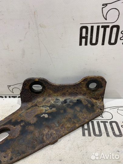 Петля буксировочная Toyota Rav4 A30 1azfe 2006