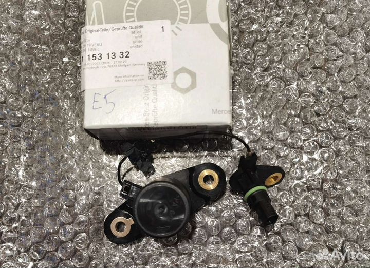 Датчик уровня масла Mercedes. Оригинал. Новый