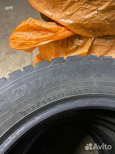 Dunlop Grandtrek Ice 02 215/60 R17