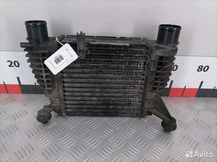 Интеркулер Nissan Note E11 2007