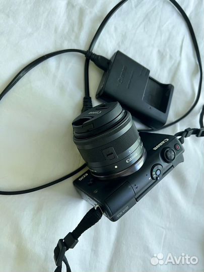 Фотоаппарат Canon EOS M 100 Kit