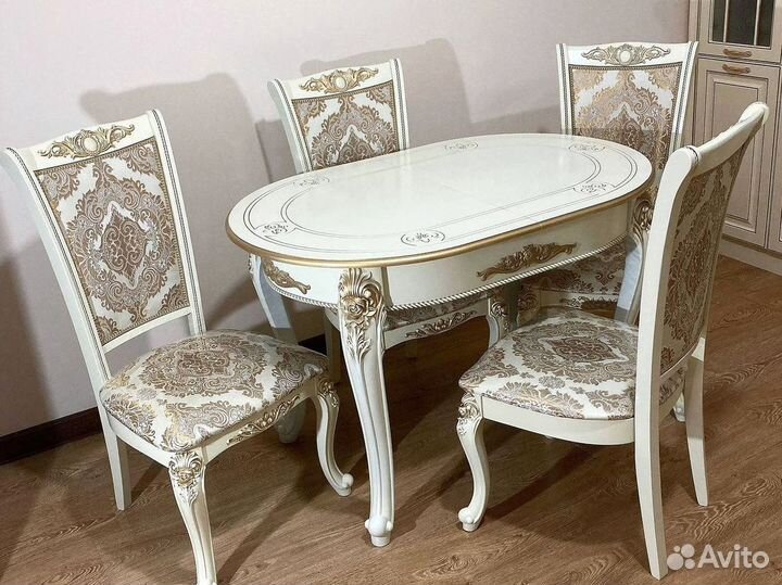 Столы и стулья