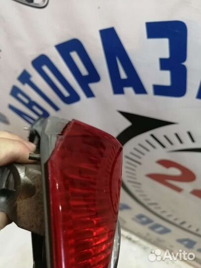 Фонарь задний правый Toyota Corona Premio AT211