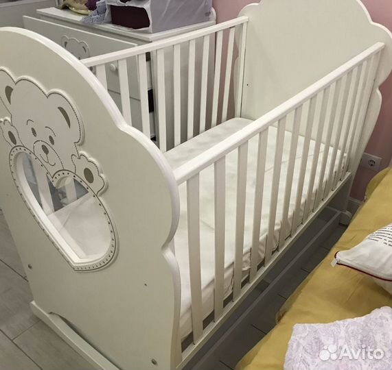 Итальянская кровать-качалка Erbesi