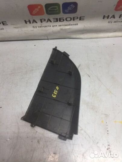 Накладки на торпедо боковые левые Toyota Corolla