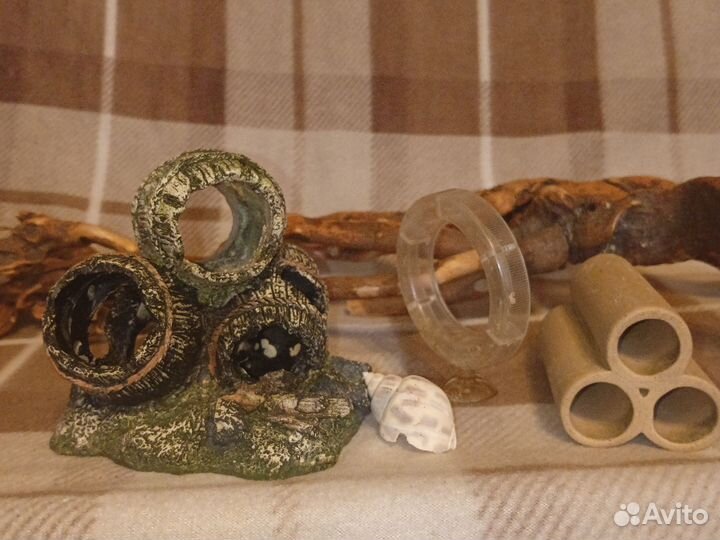 Декорация для аквариумов и террариумов