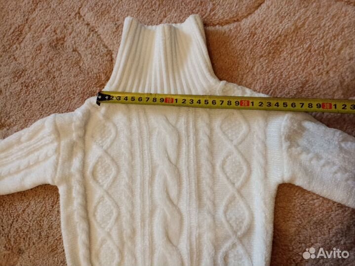 Свитер детский 80 новый белый