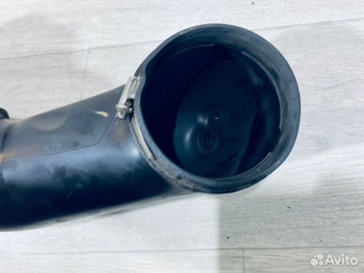 Патрубок воздушного фильтра Land Rover Range Rover