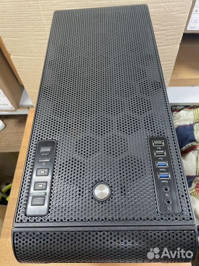 Корпус пк Core V71 thermaltake + бп Thermaltake