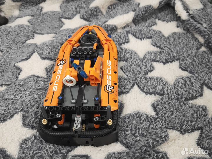 Катер из lego