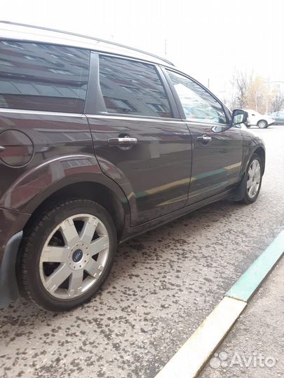 Ford Focus 1.8 МТ, 2010, 101 000 км