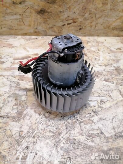 Моторчик печки audi A6 C6