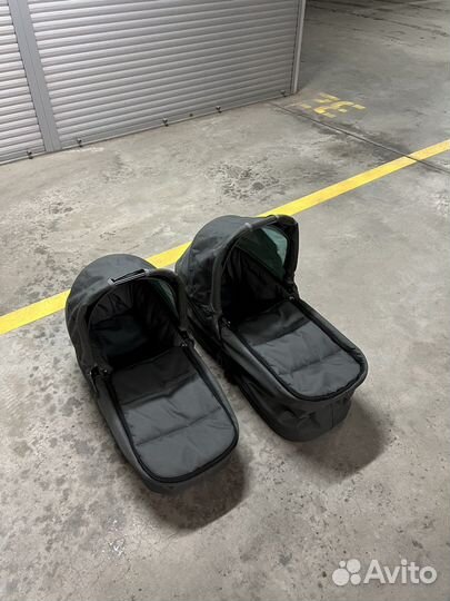 Коляска для двойни bumbleride indie twin