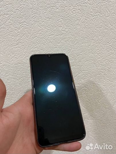 Samsung Galaxy A50, 4/64 ГБ