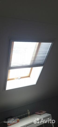 Москитная сетка на мансардное окно