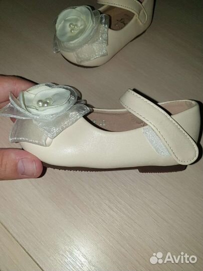 Туфли для девочки новые