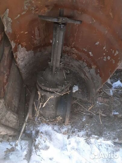 Задвижка на 150