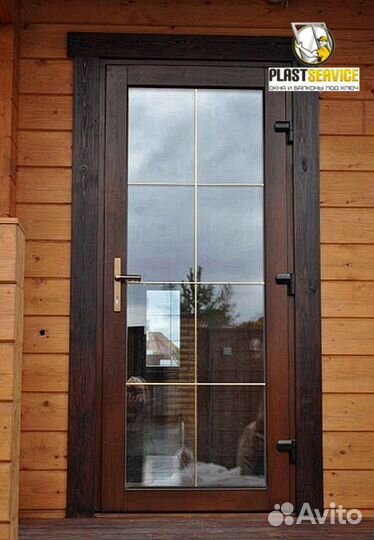 Пластиковые входные двери