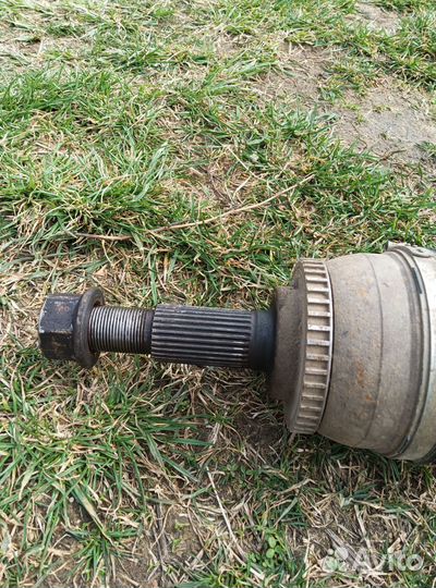 Приводной вал Nissan X-Trail, передний-левый