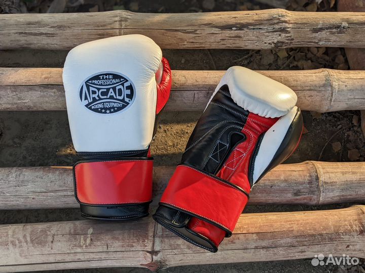 Боксерские перчатки