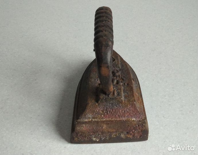 Старинный чугунный утюг №2 зл