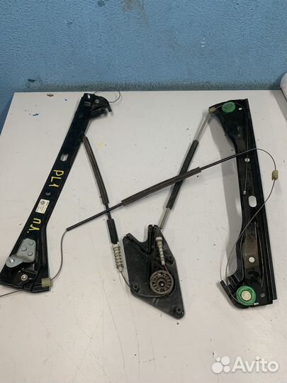 VW Polo 5 стеклоподъемник передний 6RU837461G