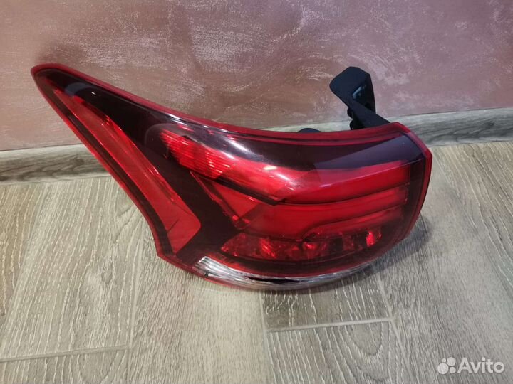 Задняя фара для mitsubishi 2