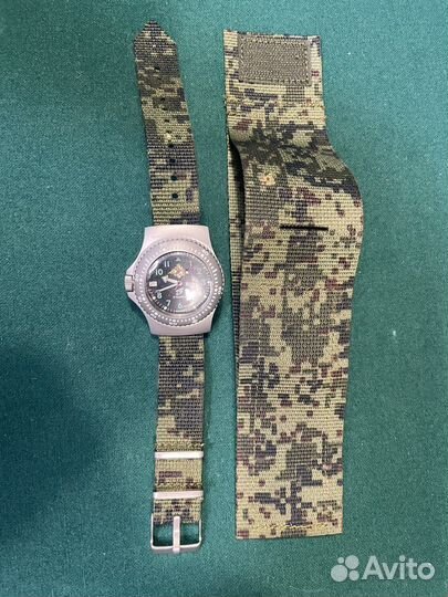 Часы военные