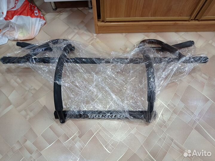 Турник в дверной проем torneo