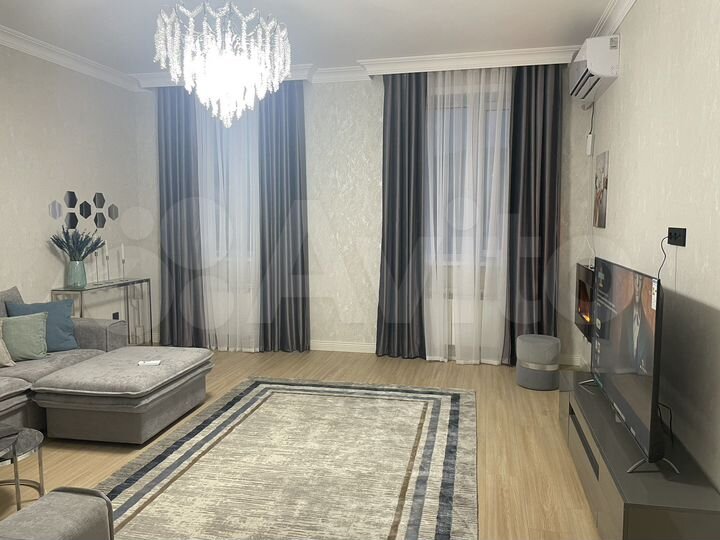 3-к. квартира, 100 м², 3/3 эт.