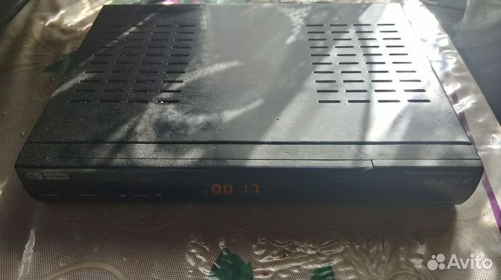 Триколор GS 8300М